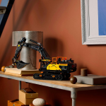 LEGO® Volvo EC500 hibridni bager (42215) - Slika 7