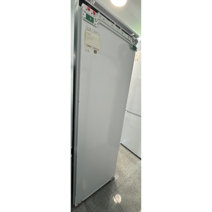 ELECTROLUX ugradbeni hladnjak IK2805SZR - Slika 8
